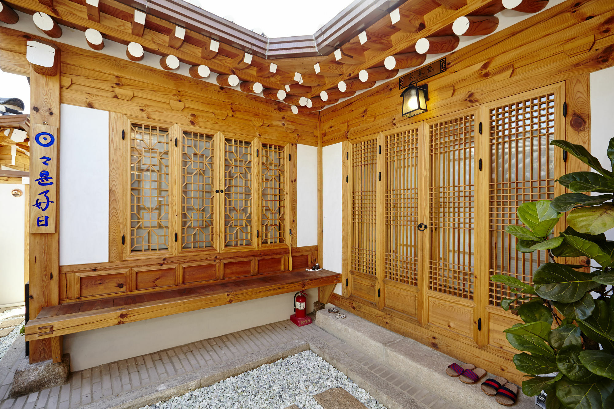 Hanok 24 Guesthouse Gyeongbokgung Seoul Exterior photo