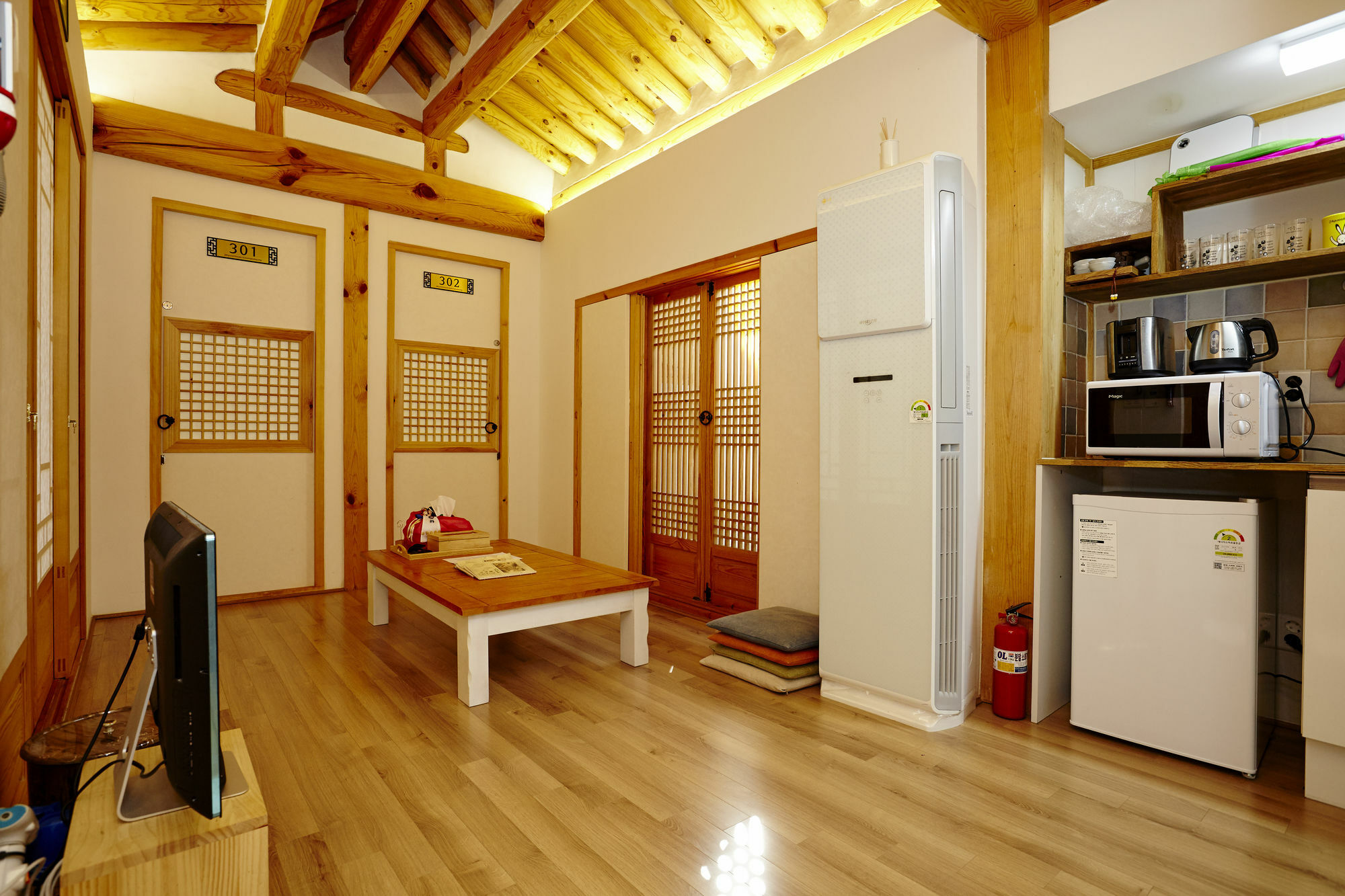 Hanok 24 Guesthouse Gyeongbokgung Seoul Exterior photo